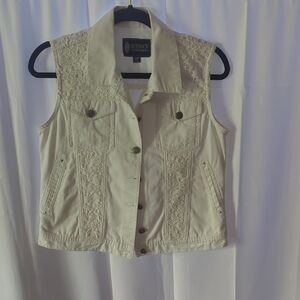 Outback Trading Co White Denim Best With Lace Accents Size Medium
